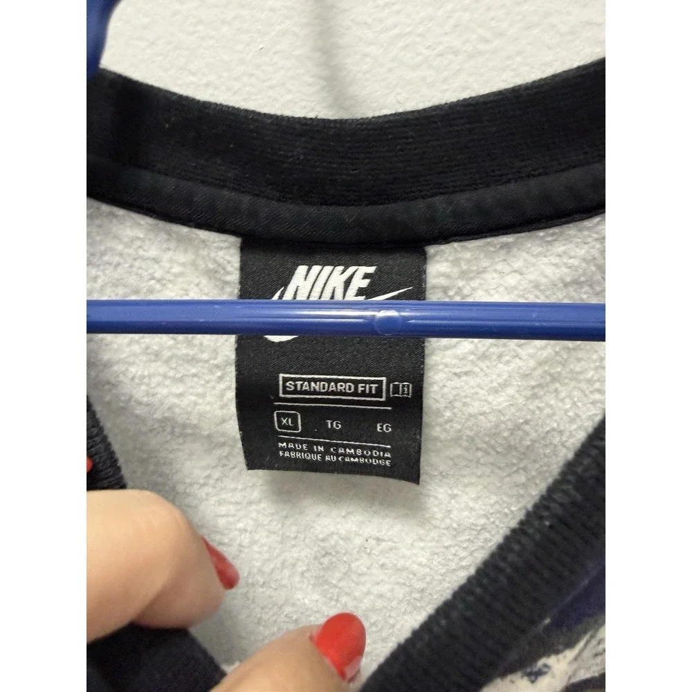 Nike black white